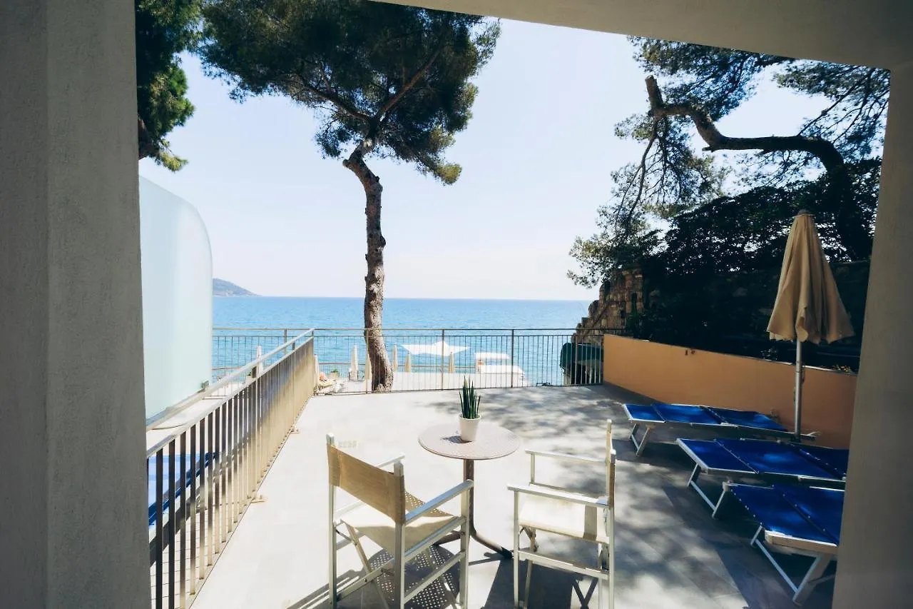 Hotel Arc En Ciel Diano Marina 4*,  Italy