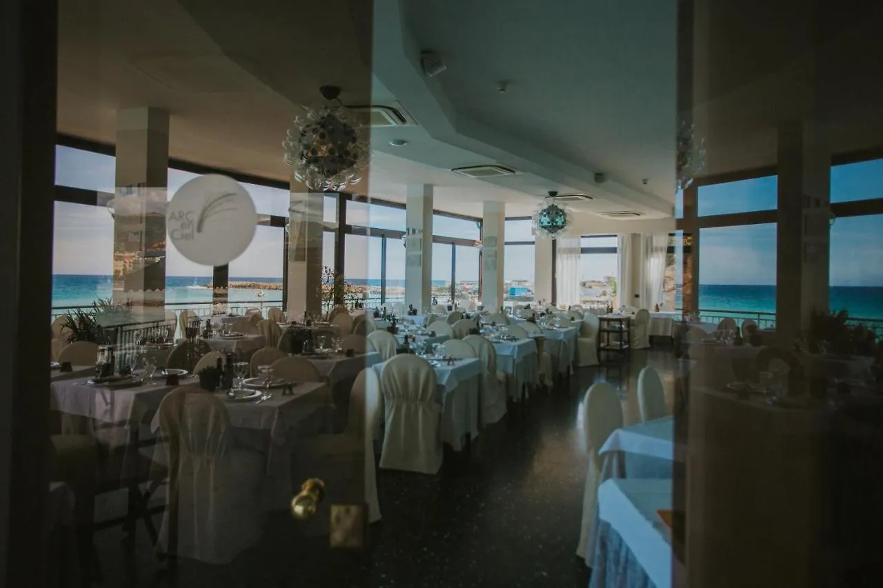 Hotel Arc En Ciel Diano Marina 4*,  Italy